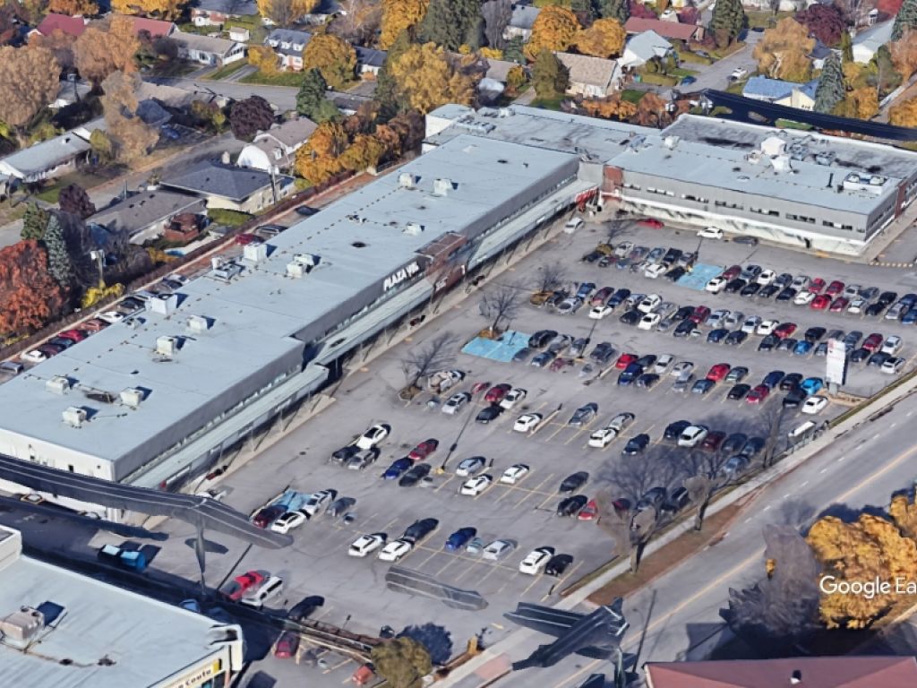 Bureau 220 - Plaza Laval � Ste-Foy