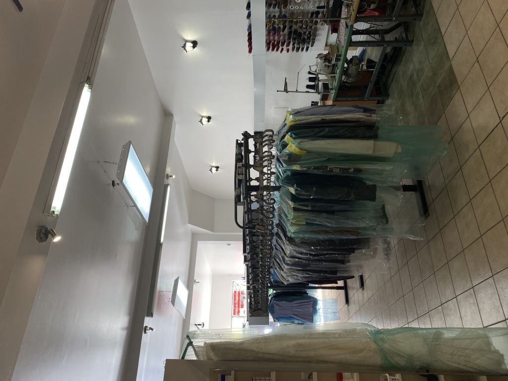 Commerce sur la Promenade Ontario