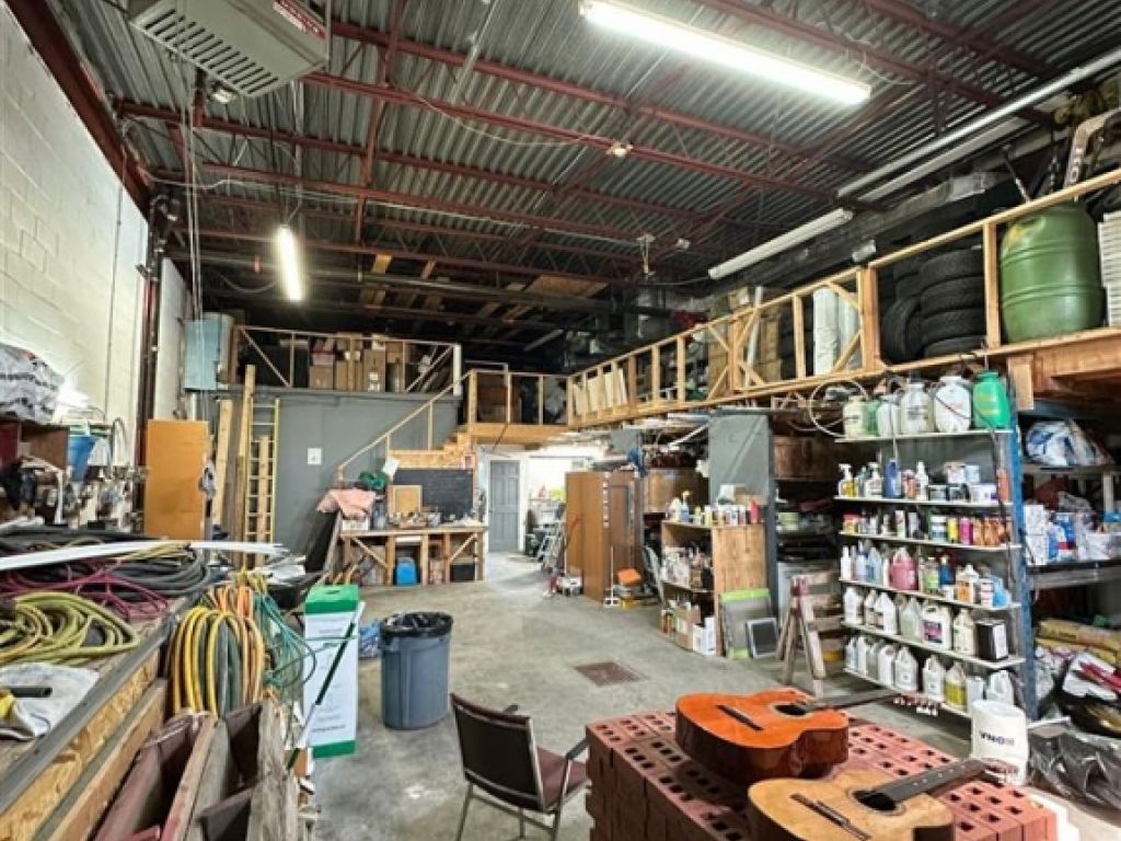 Espace industriel � louer - 900 Rue Michelin