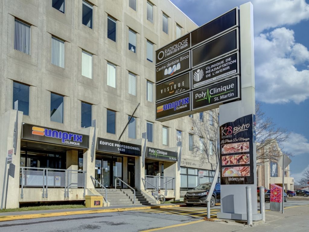BUREAU � LOUER 654 PI.CA. SITU� AU 1435  BLVD. ST-MARTIN COIN BLVD INDUSTRIEL