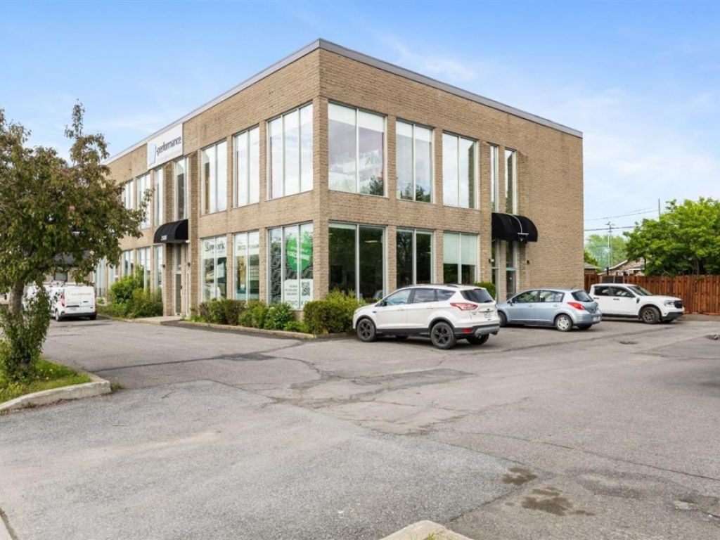 Espace bureau � louer - 3185 Mt�e St-Hubert
