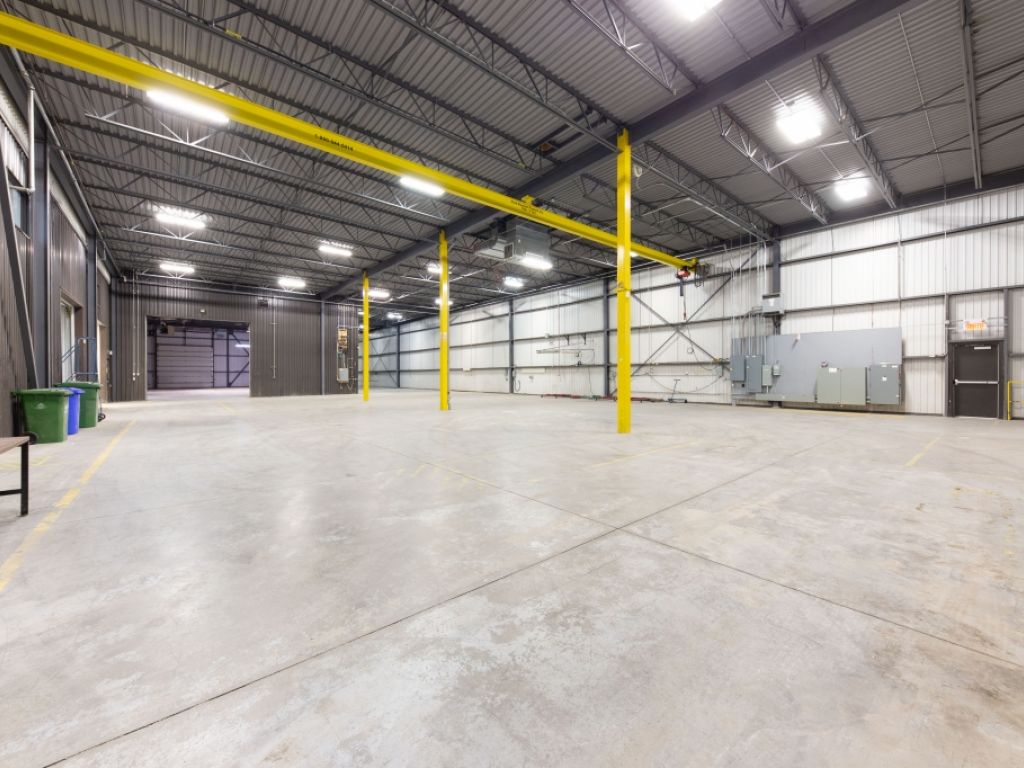 Espace industriel cl� en main dans un secteur strat�gique de Boisbriand