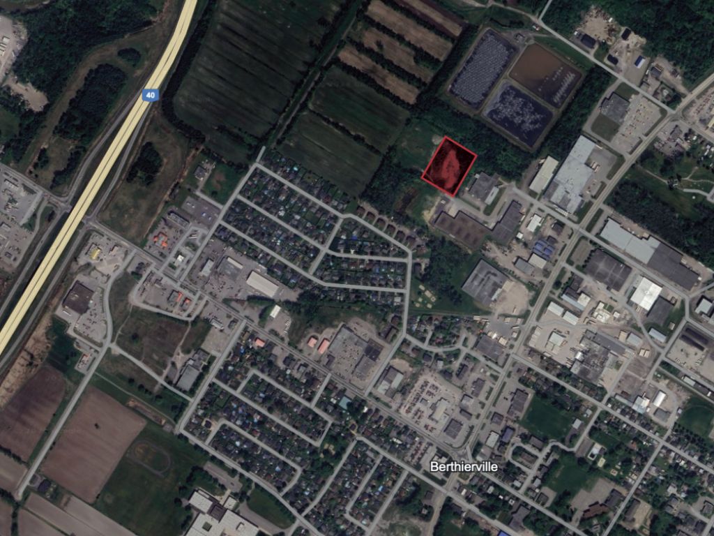 TERRAIN industriel � VENDRE