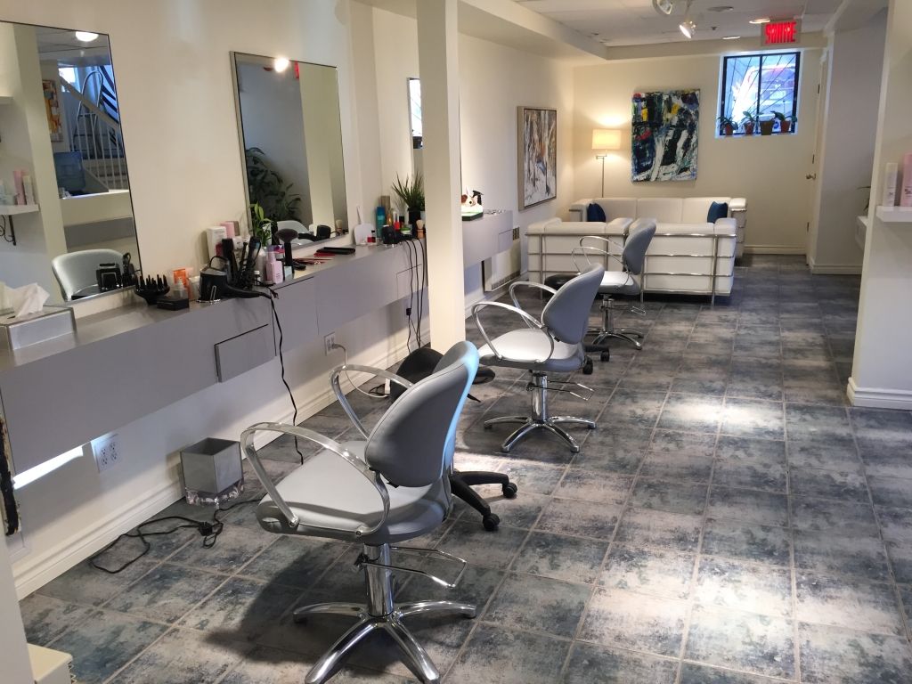 Local commercial pignon sur rue � louer dans le coeur d'Outremont