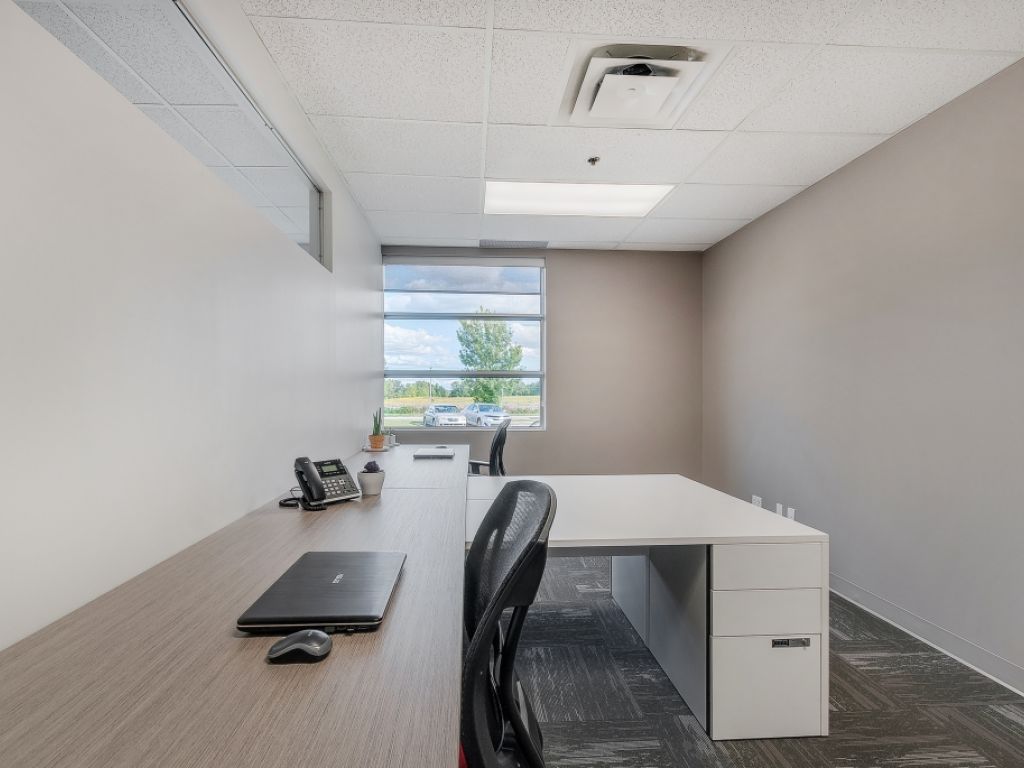 Bureau individuel � louer � la journ�e ou au mois | Boisbriand