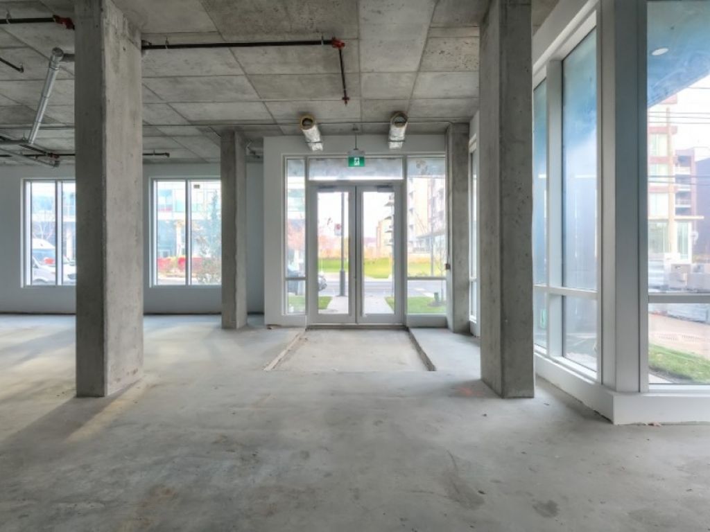 Espace commercial neuf � louer, Pointe-Saint-Charles