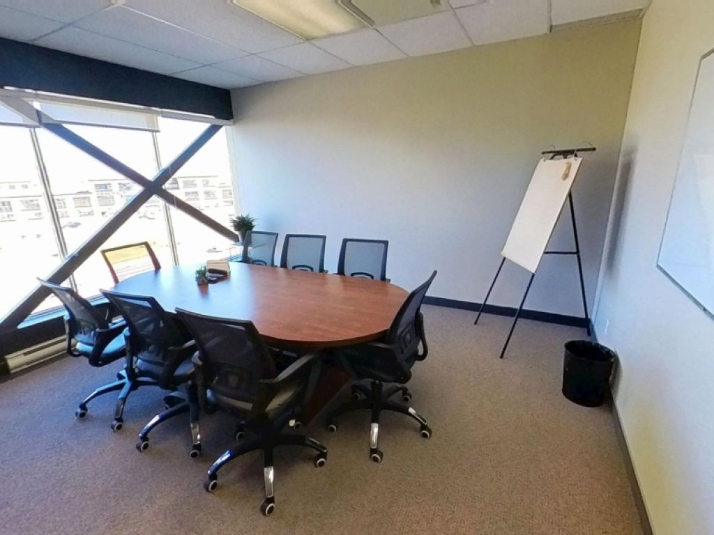 Grand espace de bureaux moderne � Saint-Malo / Saint-Sauveur