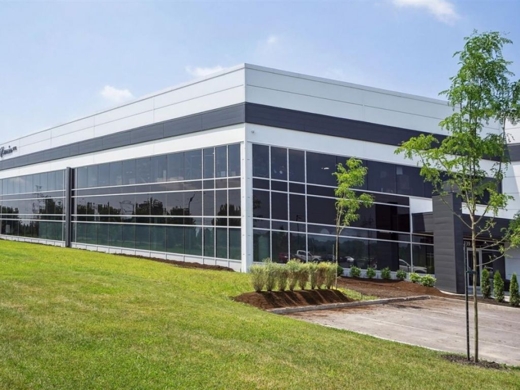 B�tisse industrielle 15 051 pi� � Saint-Bruno-de-Montarville