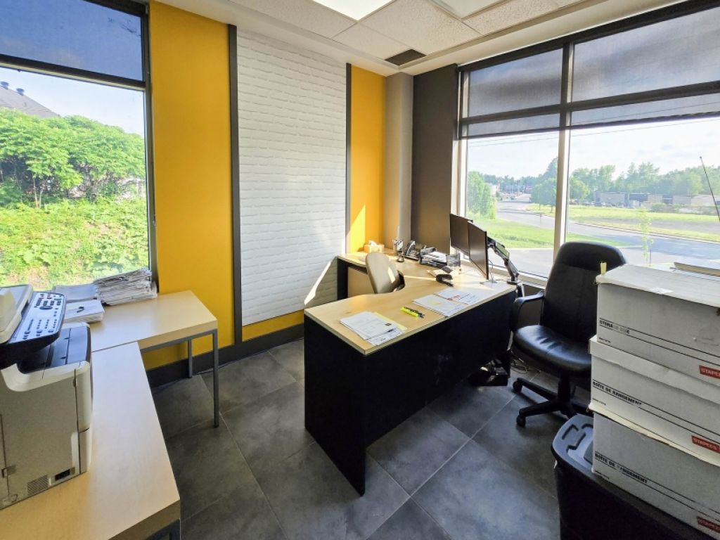 Espace bureau et commercial 1000 � 16000 pc Chambly