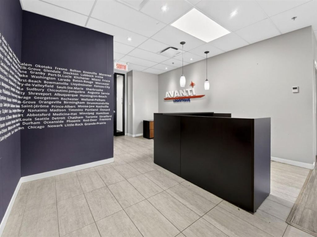 Espace bureau 1 548 pi� � Boisbriand (Ch. de la C�te Nord)