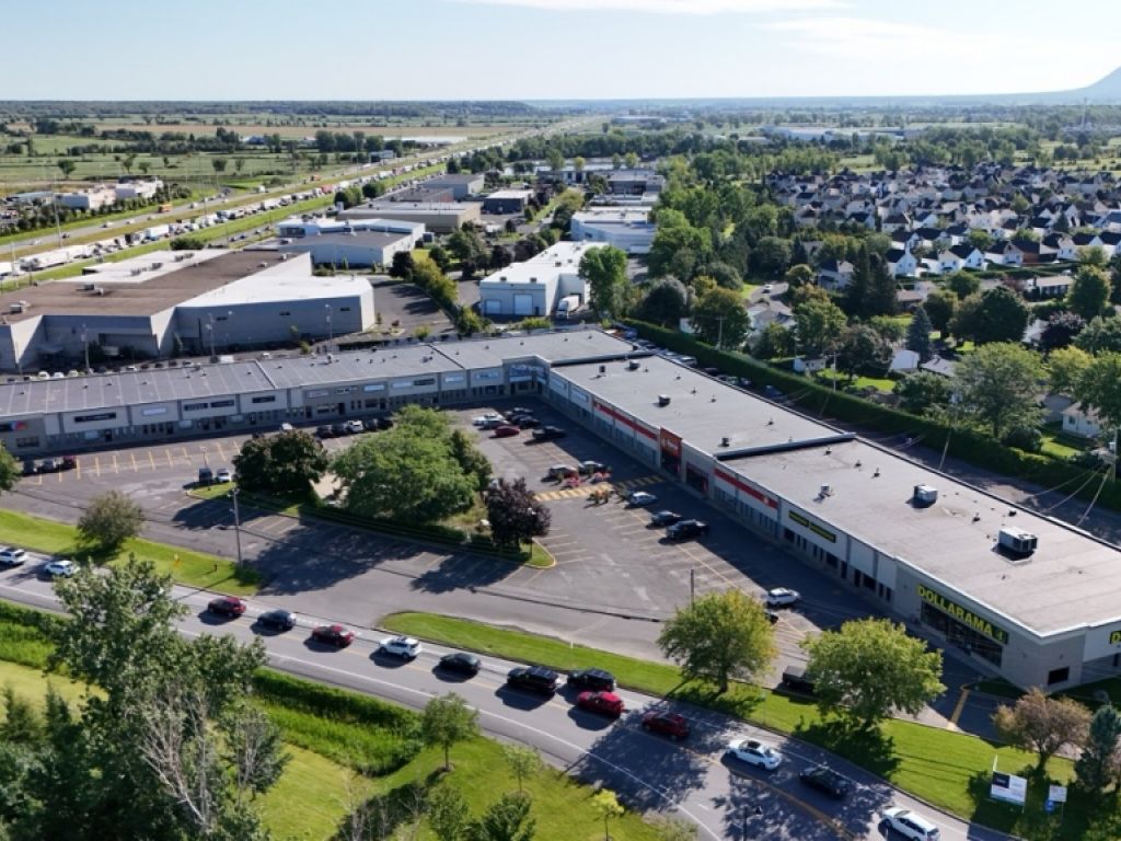 Local commercial � louer (Vente aux d�tails, shop de construction, entreposage, industriel l�ger)