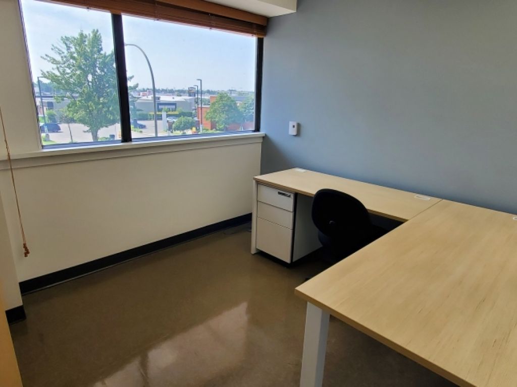 LOCAL � LOUER DANS LE M�ME IMMEUBLE QUE LE CREM � TROIS-RIVI�RES