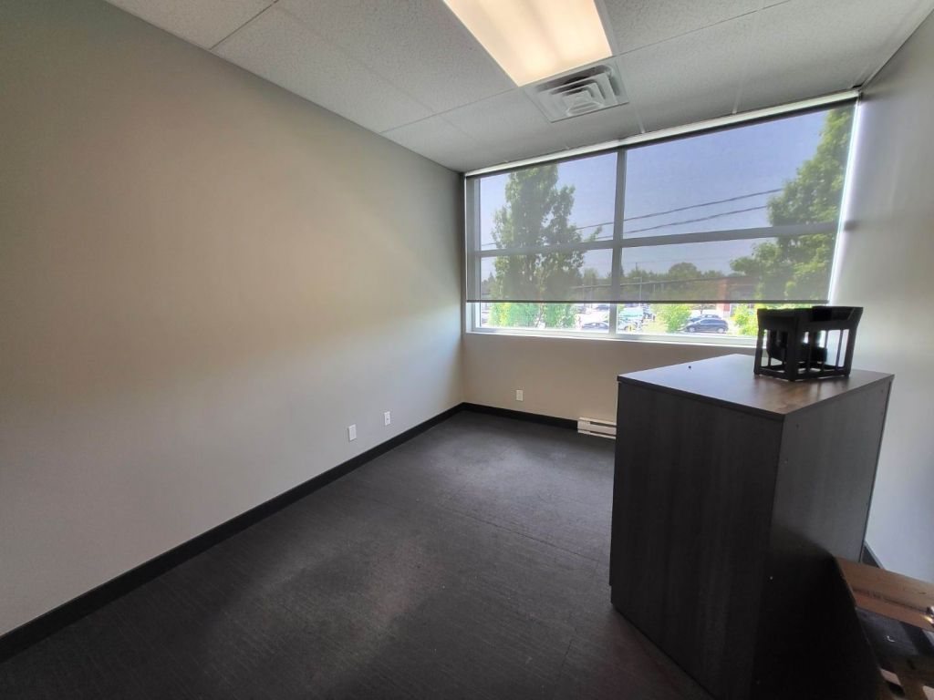 Espace de travail partag� � louer La Prairie