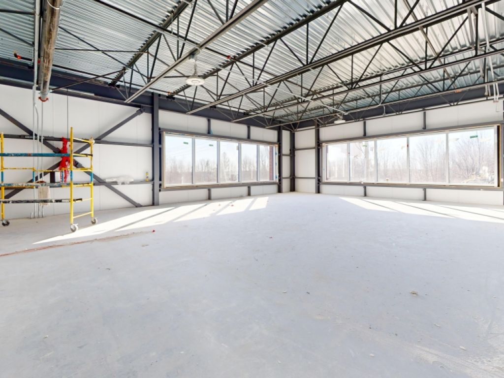 Local commercial � louer Saint-J�r�me - � partir de 5 000 pi2