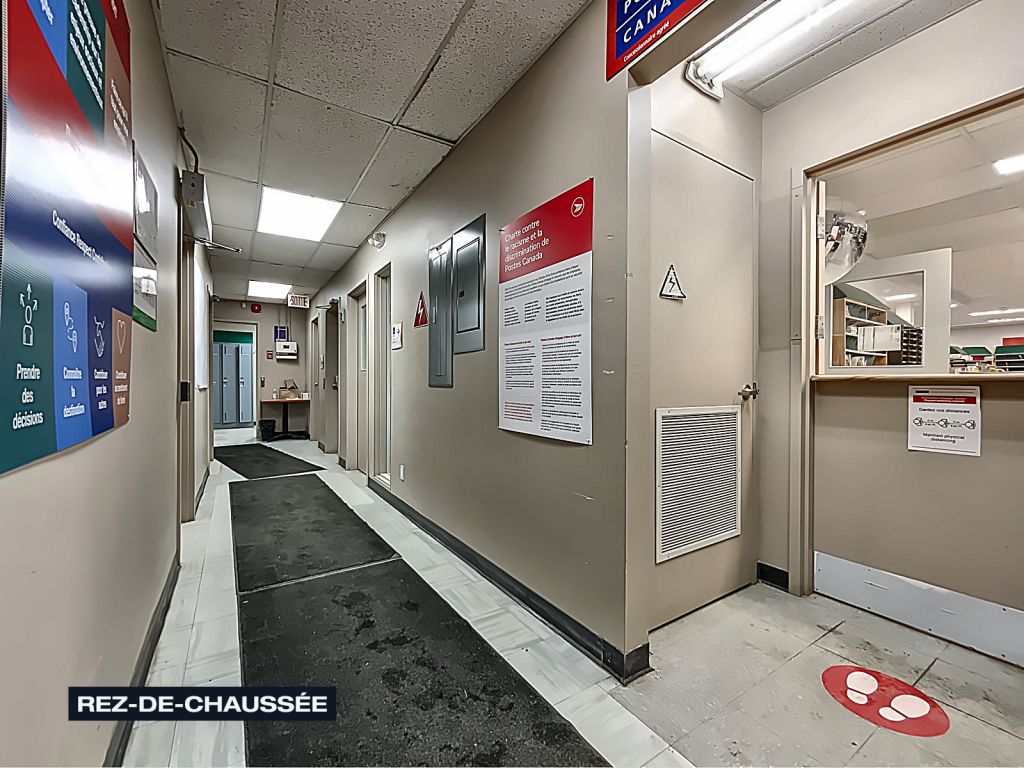 Local Industriel/Commercial � louer - Jonqui�re - 400 � 10 500 pi2 