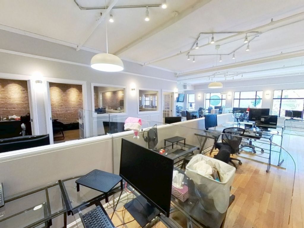 Bureau haut de gamme � sous-louer � Saint-Roch