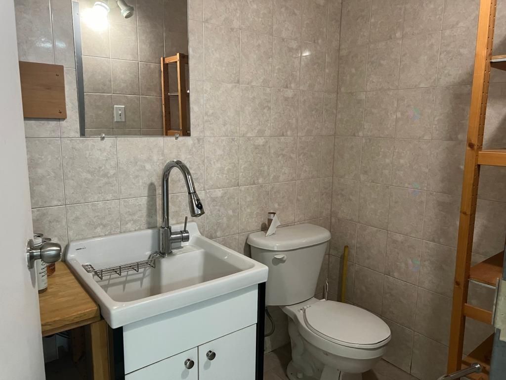 3400pc Emplacement de choix sur Jean-Talon Est � St-Leonard