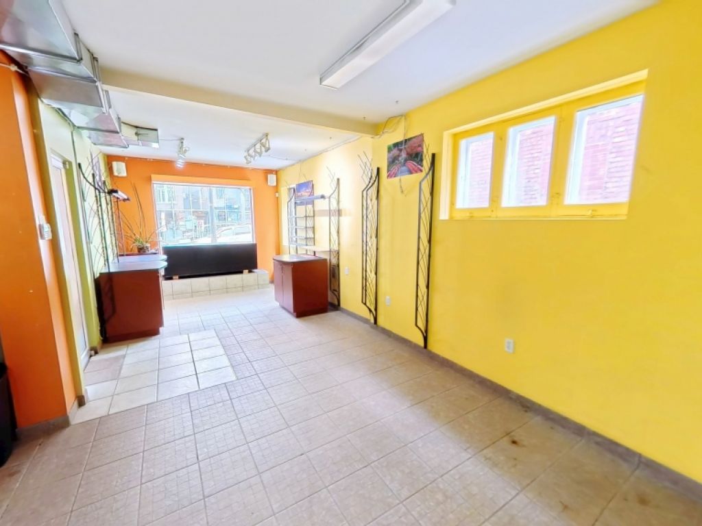 Local commercial � louer � Qu�bec - 970, avenue Cartier, quartier Montcalm - Partie 1, 1 002 pi�
