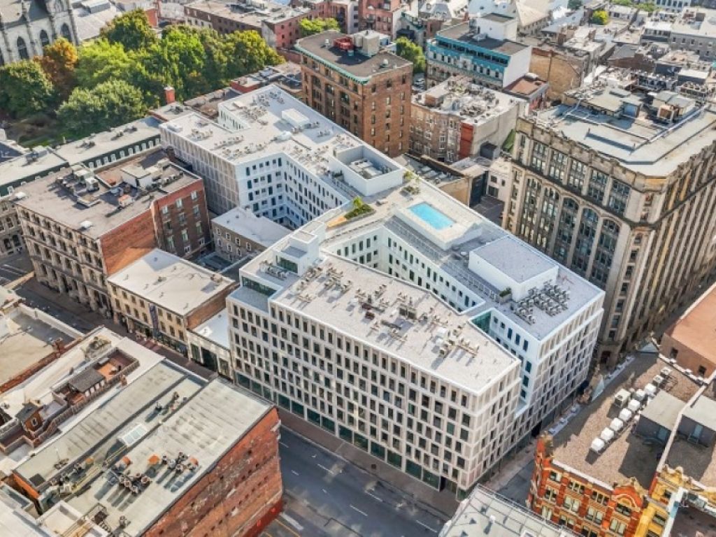 Espace commercial neuf � louer au Vieux Port BASILICA NOTRE DAME