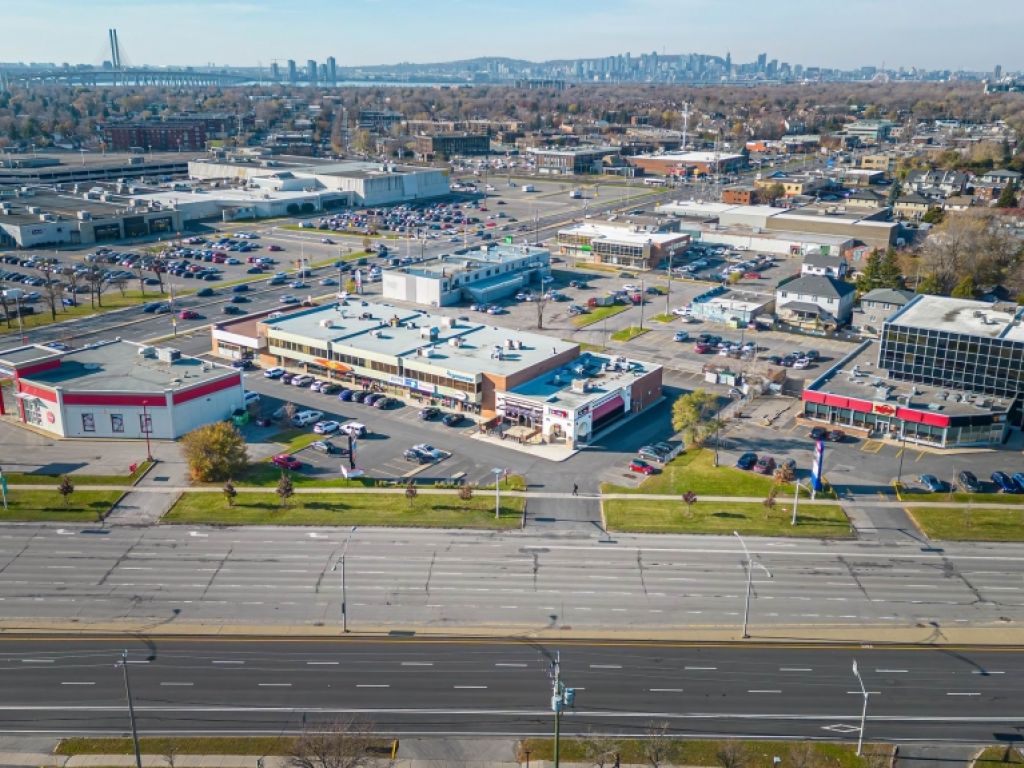 Espace commercial et bureaux � louer Brossard