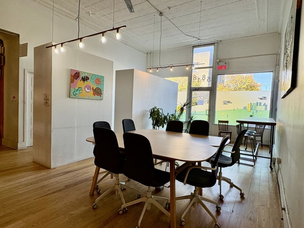 Sous-location de bureaux dans le Mile-End � avec terrasse !