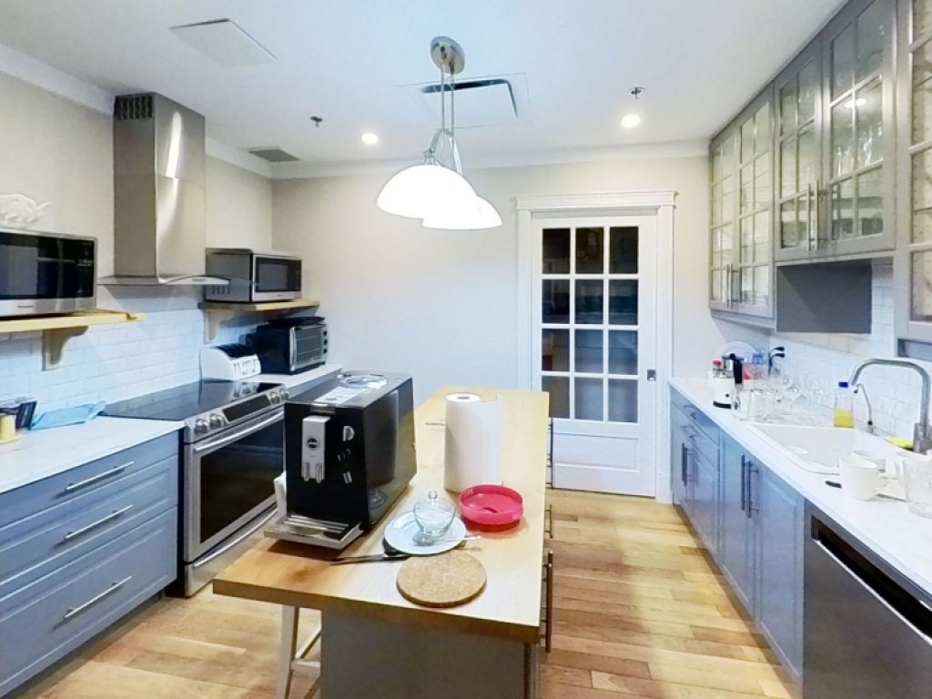 Bureau haut de gamme � sous-louer � Saint-Roch