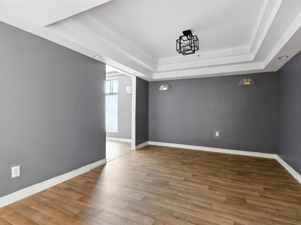 LOCAL COMMERCIAL � LOUER - LAVAL