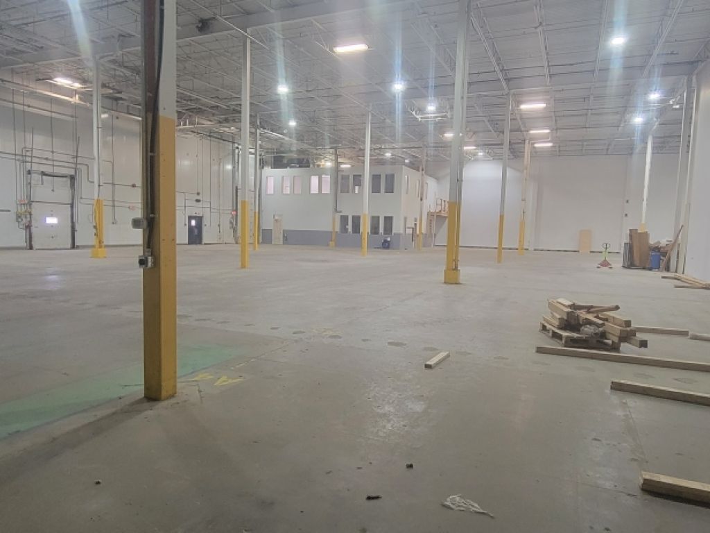 ENTREP�T - PARC INDUSTRIEL - ST-AUGUSTIN-DE-DESMAURES