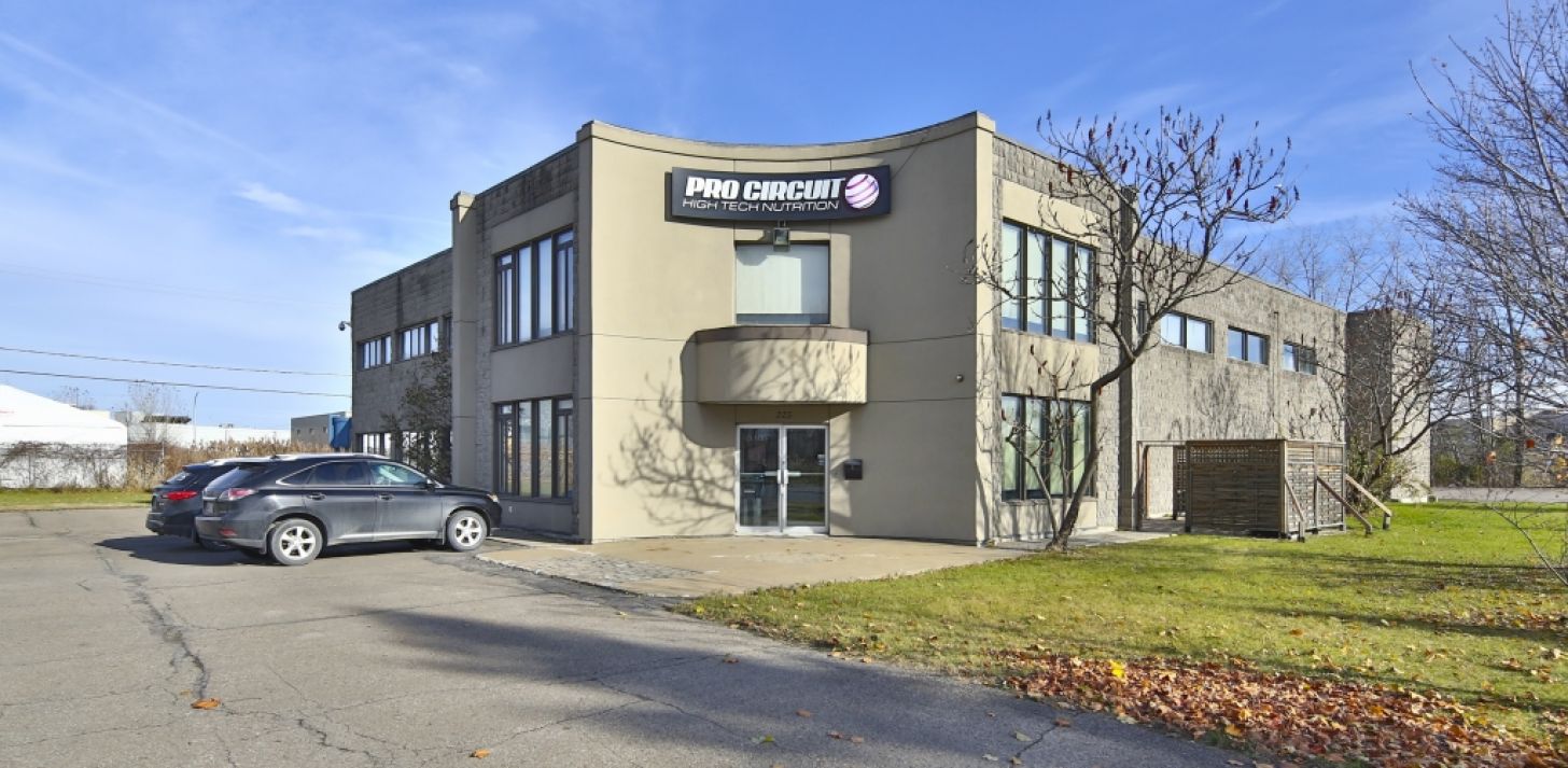 MAGNIFIQUE LOCAL INDUSTRIEL &agrave; LOUER - &Agrave; louer