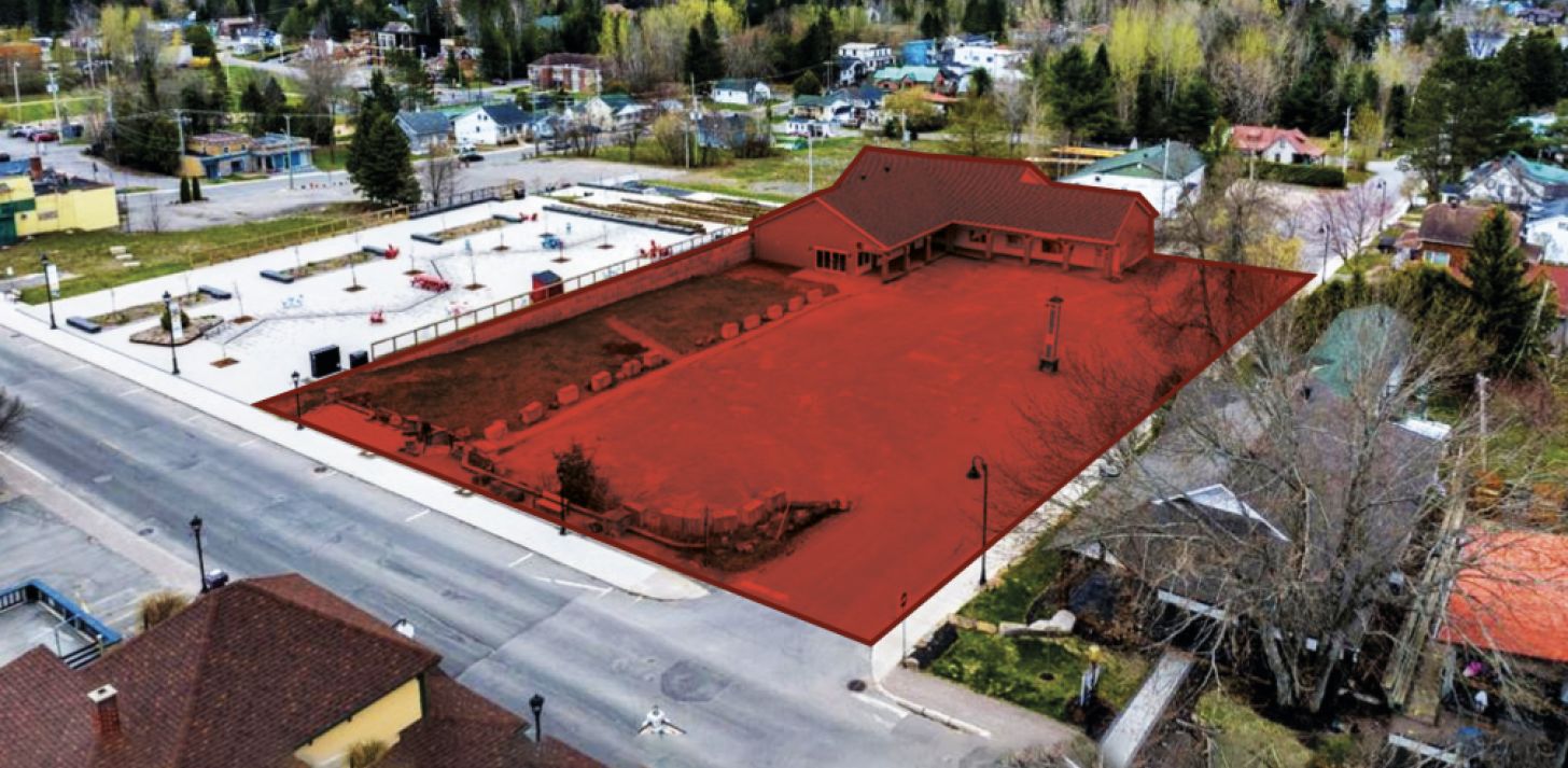 Espace commercial &agrave; vendre pour red&eacute;veloppement - &Agrave; vendre