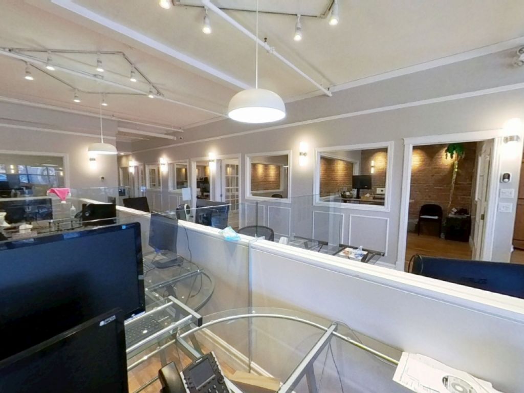 Bureau haut de gamme � sous-louer � Saint-Roch