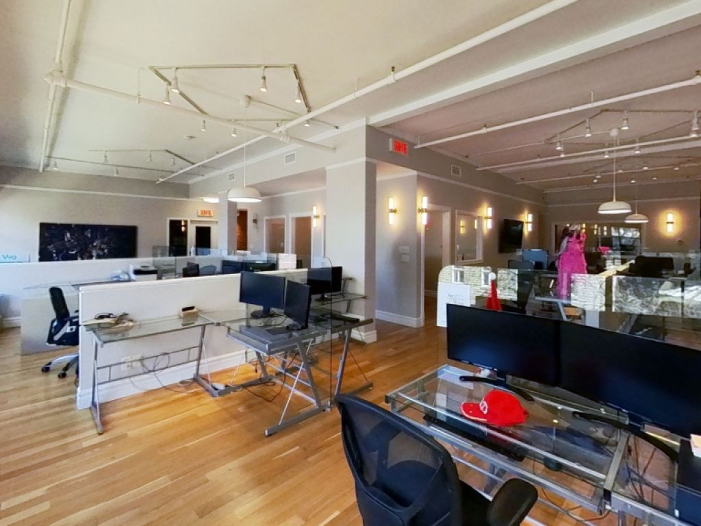 Bureau haut de gamme � sous-louer � Saint-Roch