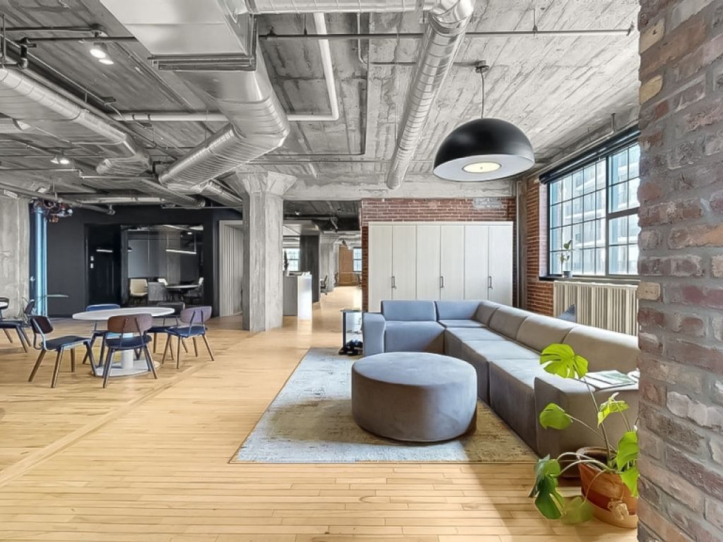 Bureaux loft � louer � Outremont-cl� en main