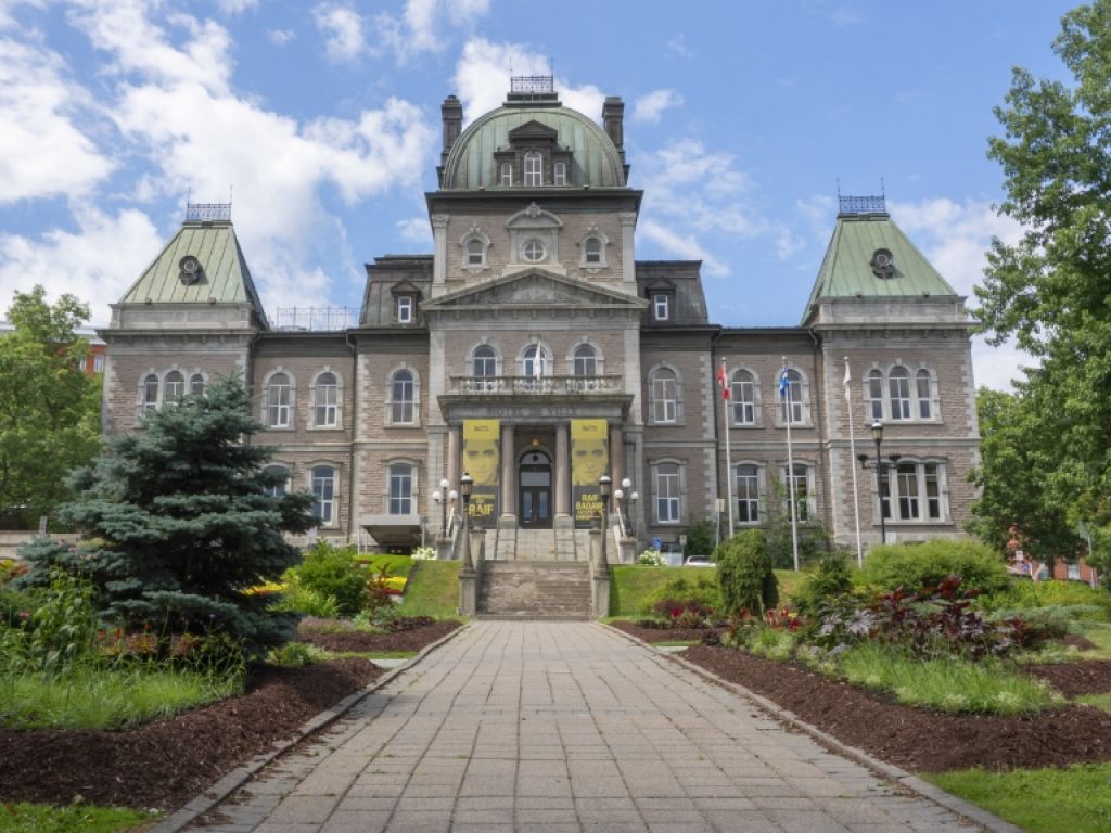 178 rue Wellington Nord, local 100