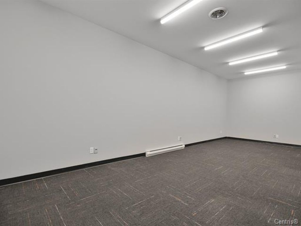 Offices for rent in strategic place 