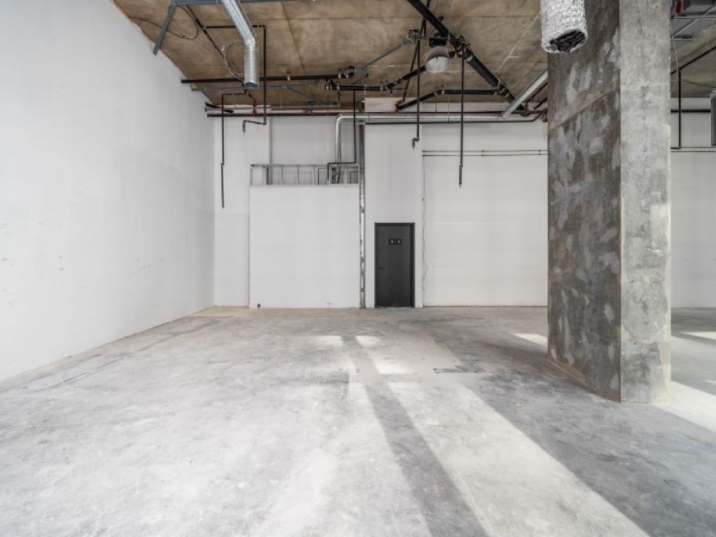 Espace commercial de coin � louer Quartier des spectacles