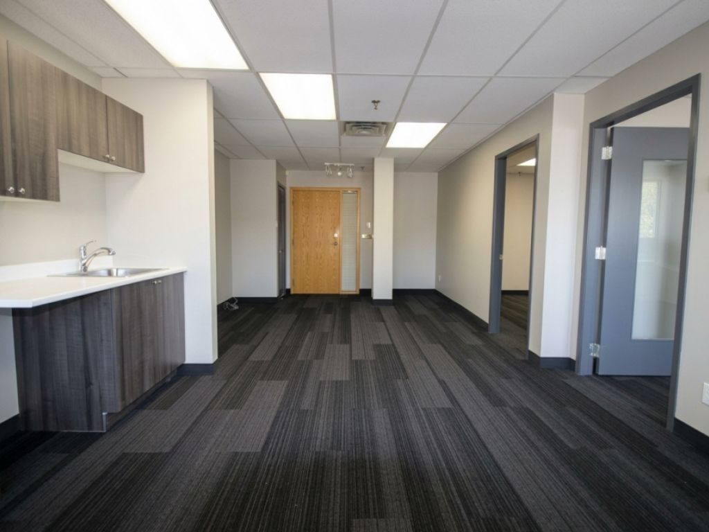 Bureaux professionnels et commerciaux � louer � Brossard