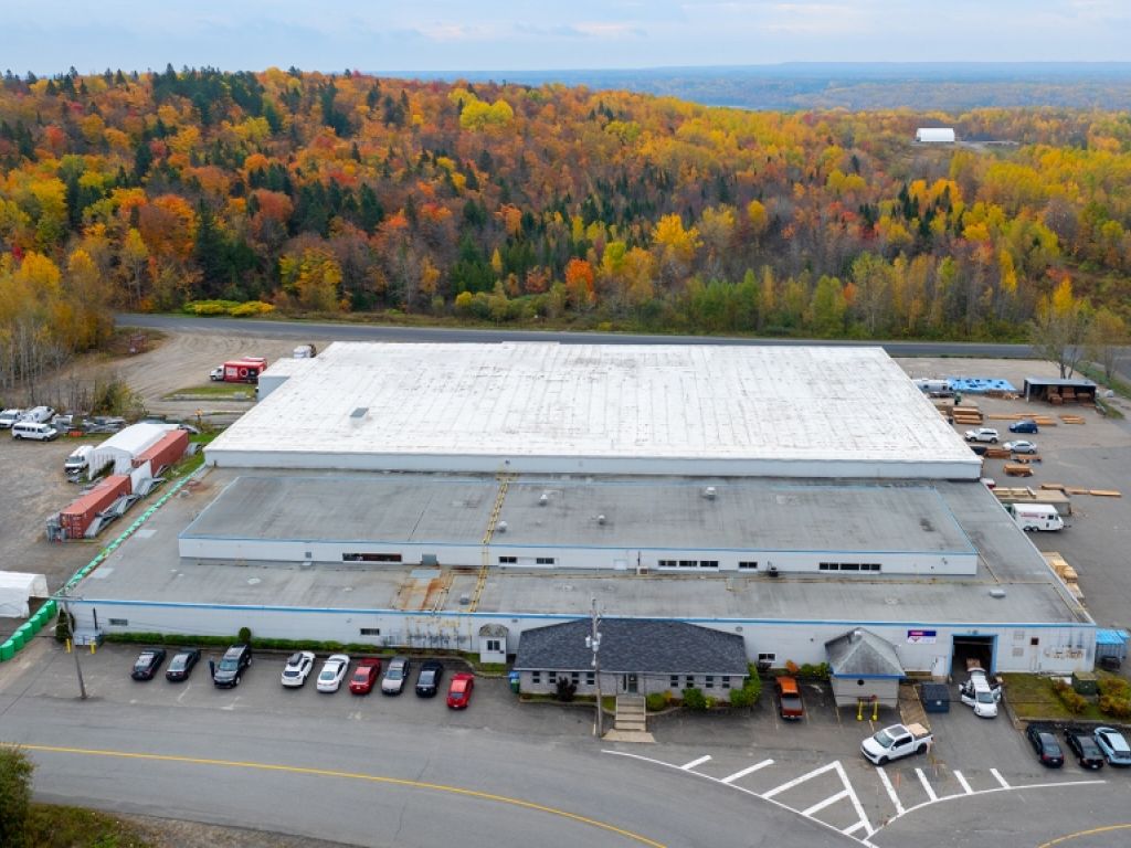 1991, 3e Avenue Local 180