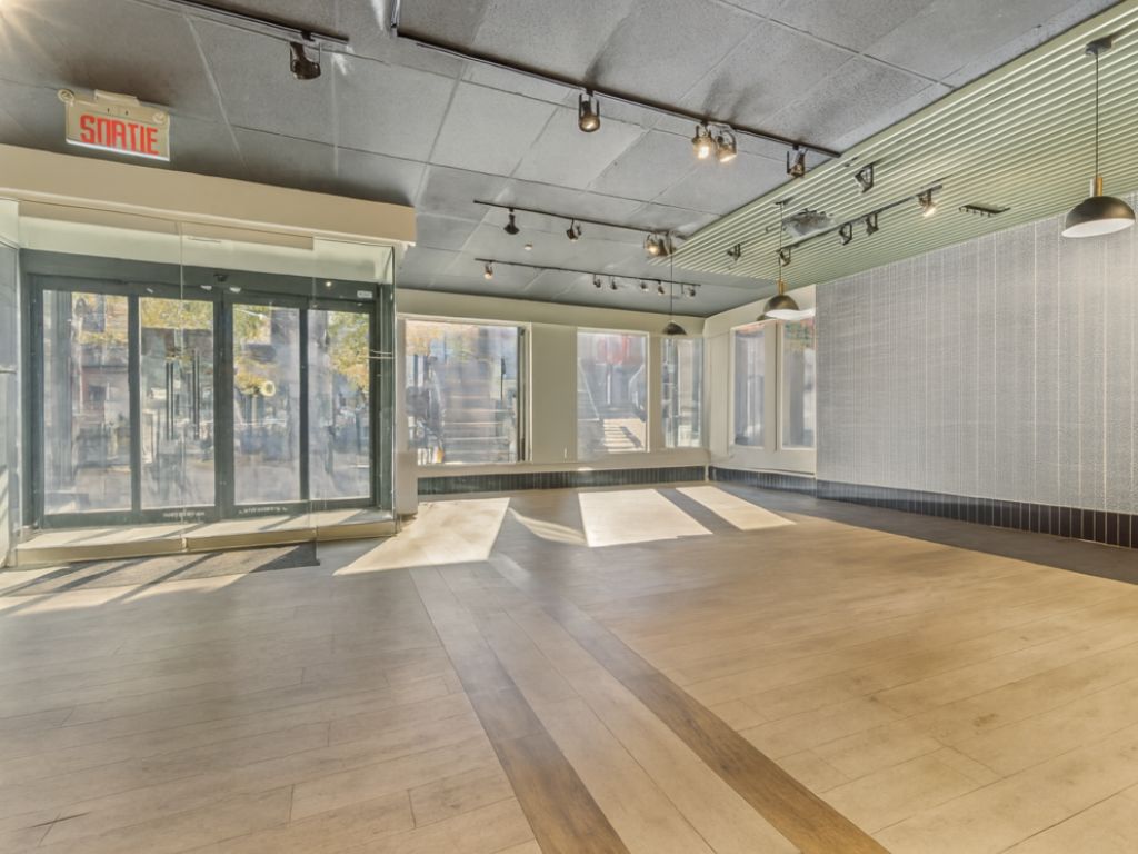 Espace COMMERCIAL � louer