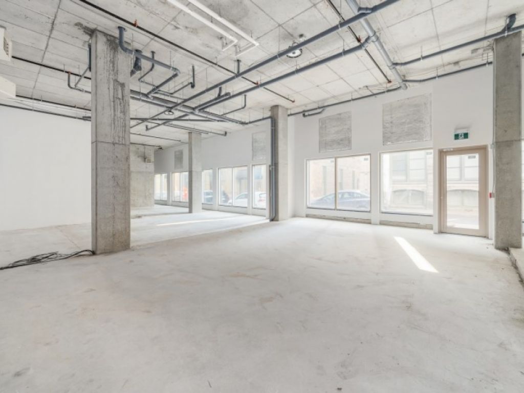 Espace commercial neuf � louer au Vieux Port BASILICA NOTRE DAME