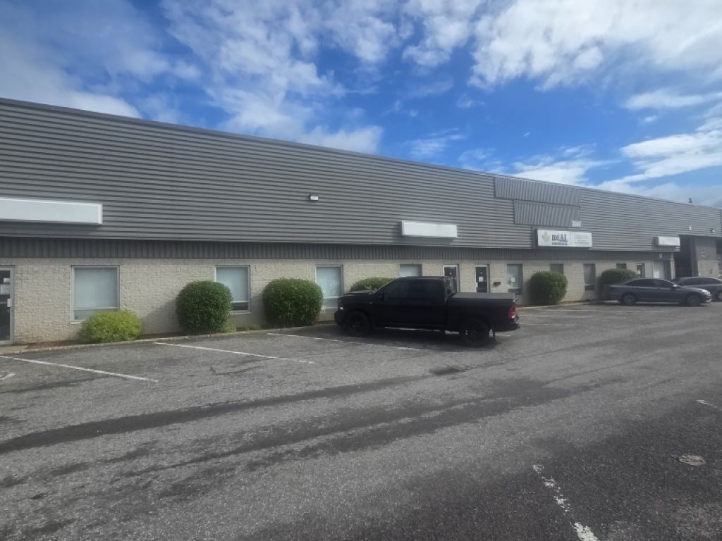 Local industriel � louer � Sainte-Foy � Parc Colbert, 3000, avenue Watt, local 6
