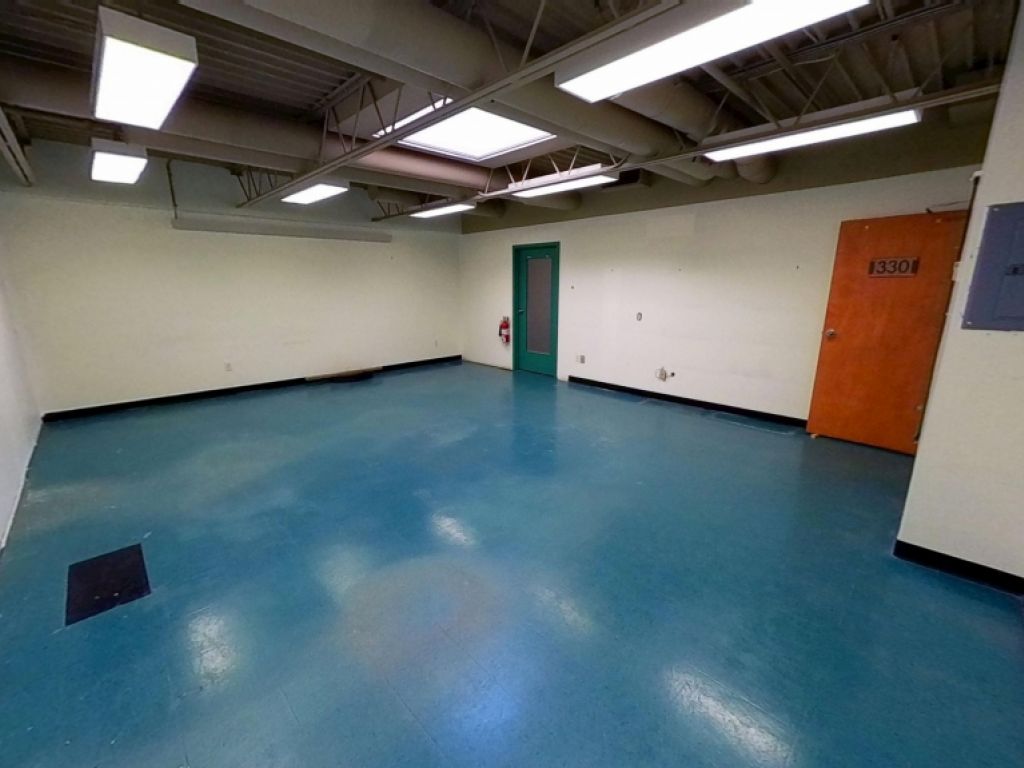 BUREAUX - LOCAL POLYVALENT FACILE � AM�NAGER