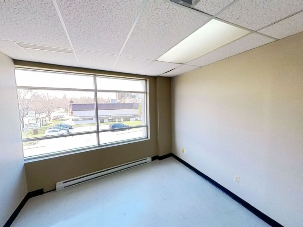 BUREAU SECTEUR MAIZERET - CENTRE MAILLOUX - 2 100 pc