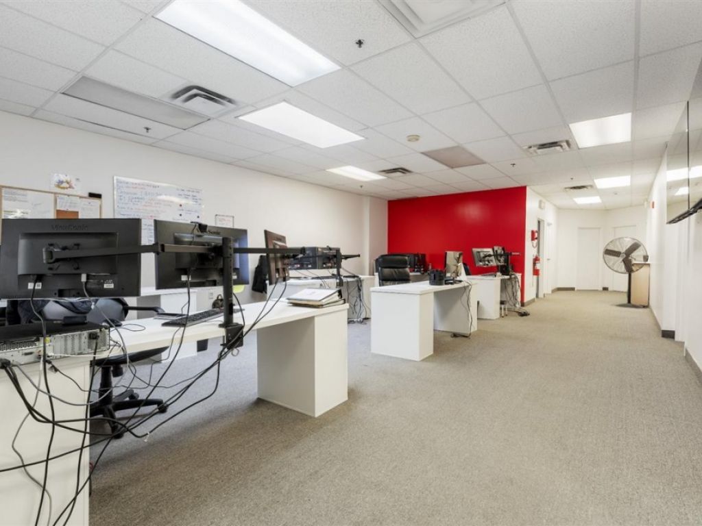 Espace industriel � louer - 4243 Rue Marcel-Lacasse