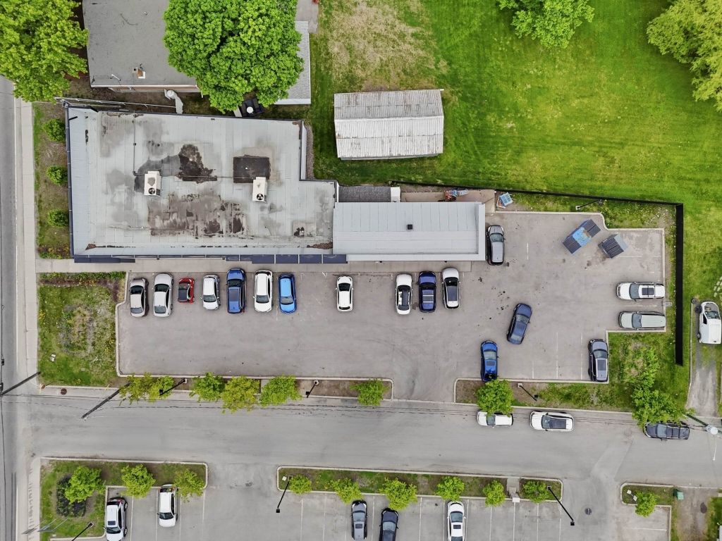 Espace commercial 6603 pc � Saint-J�r�me