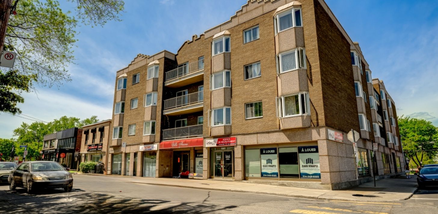 LOCAL &Agrave; LOUER, M&Eacute;TRO DU COLL&Egrave;GE, 1568 PI.CA.  - &Agrave; louer