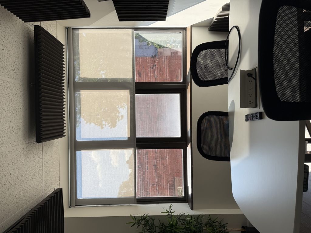 Espace bureau de coin ensoleill� � louer Plateau