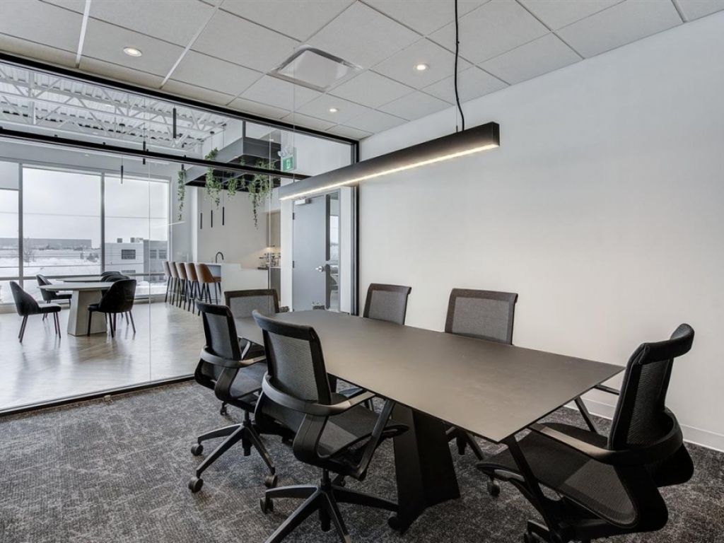 Bureau � louer � 17675 Rue Charles, local 202A-B, Mirabel