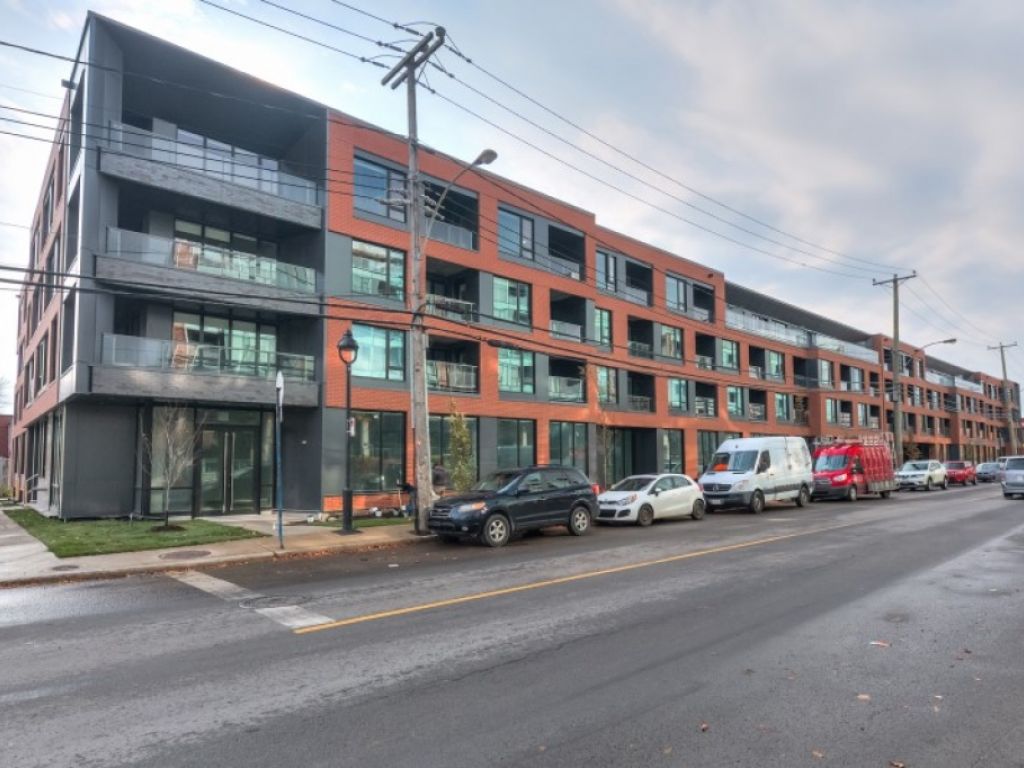 Espace commercial neuf � louer, Pointe-Saint-Charles