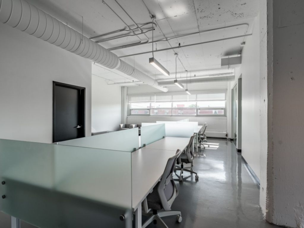 BUREAUX LOFTS DANS LE HUB IA